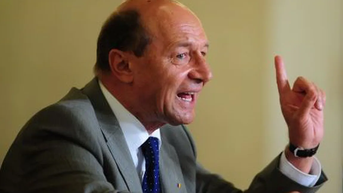 Traian Băsescu le-a scris lui Antonescu şi lui Ponta şi şefilor celor două Camere ale Parlamentului