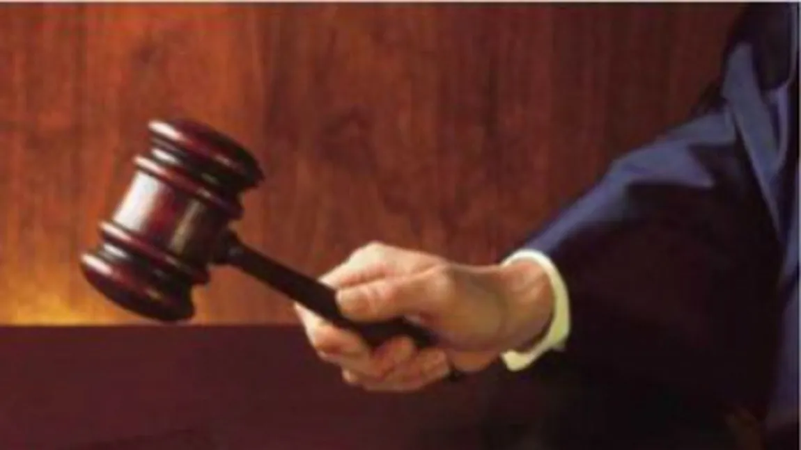 Un viceprimar şi membri ai conducerii clubului Unirea, trimişi în judecată pentru înşelăciune