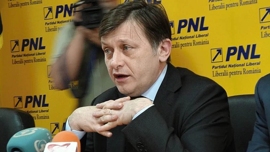 Antonescu, în faţa partidului. Liderii PNL reuniţi în şedinţă: 