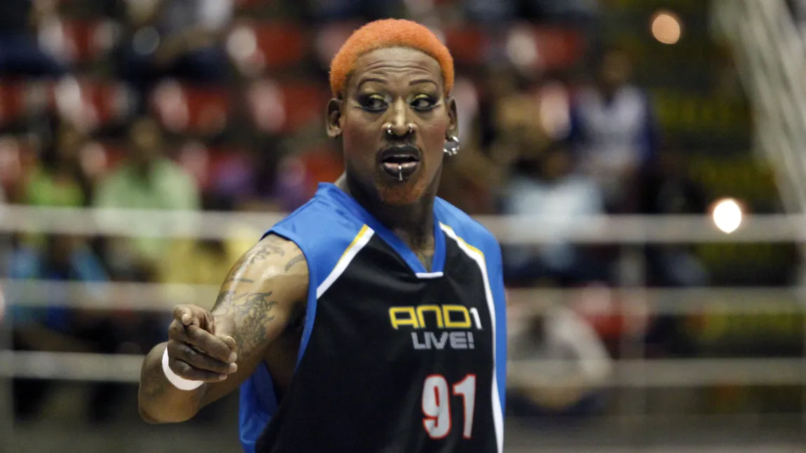 Dennis Rodman, apariţie ŞOCANTĂ la un meci demonstrativ GALERIE FOTO