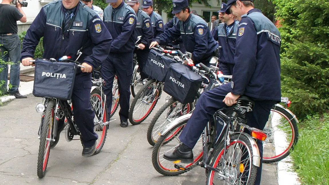 Poliţiştii vasluieni vor patrula pe bicicletă după reînfinţarea posturilor comunale