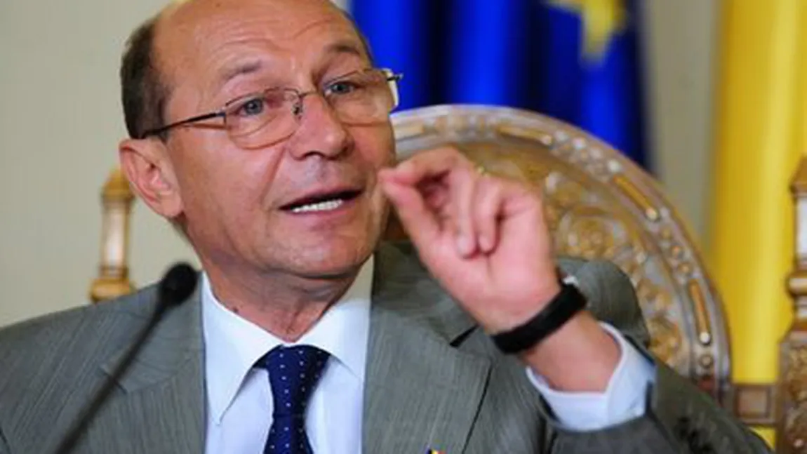 Traian Băsescu, la mănăstire: Orice creştin are nevoie de iertare