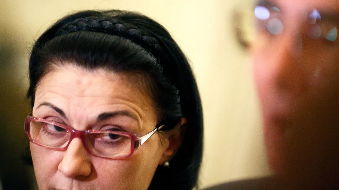 Andronescu: La UMF Târgu Mureş nu se pot constitui departamente maghiare acum, poate la anul