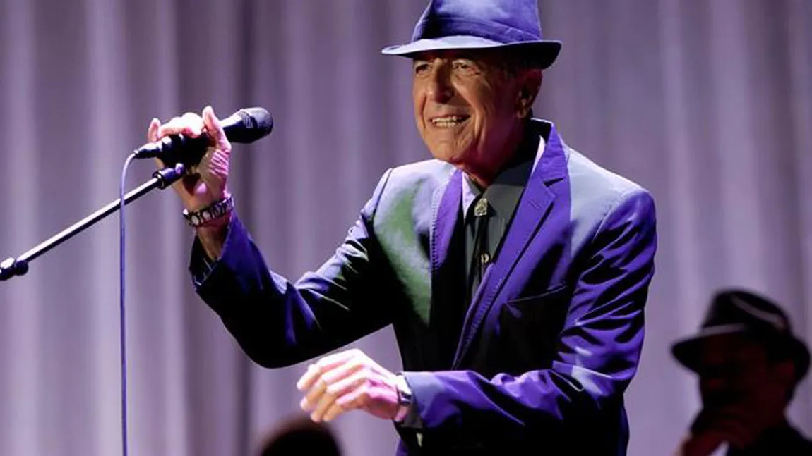 Concert memorabil Leonard Cohen, în Piaţa Constituţiei VIDEO