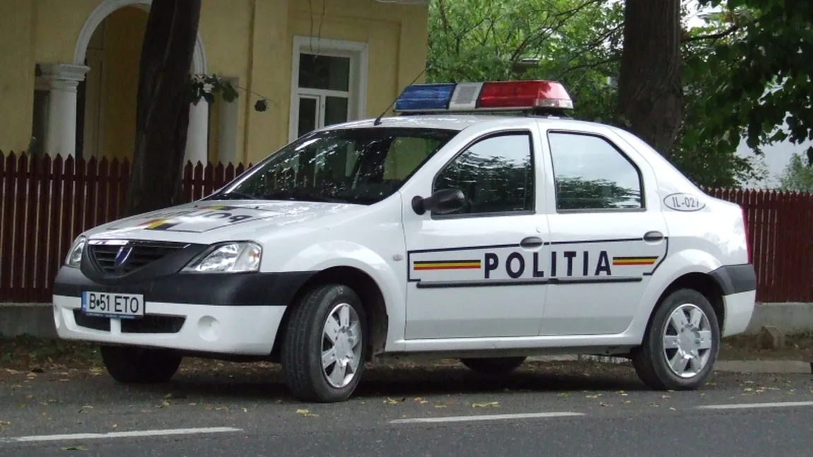 Un poliţist din Capitală, bătut pe stradă cu bâte şi sticle sparte. Cinci persoane au fost reţinute