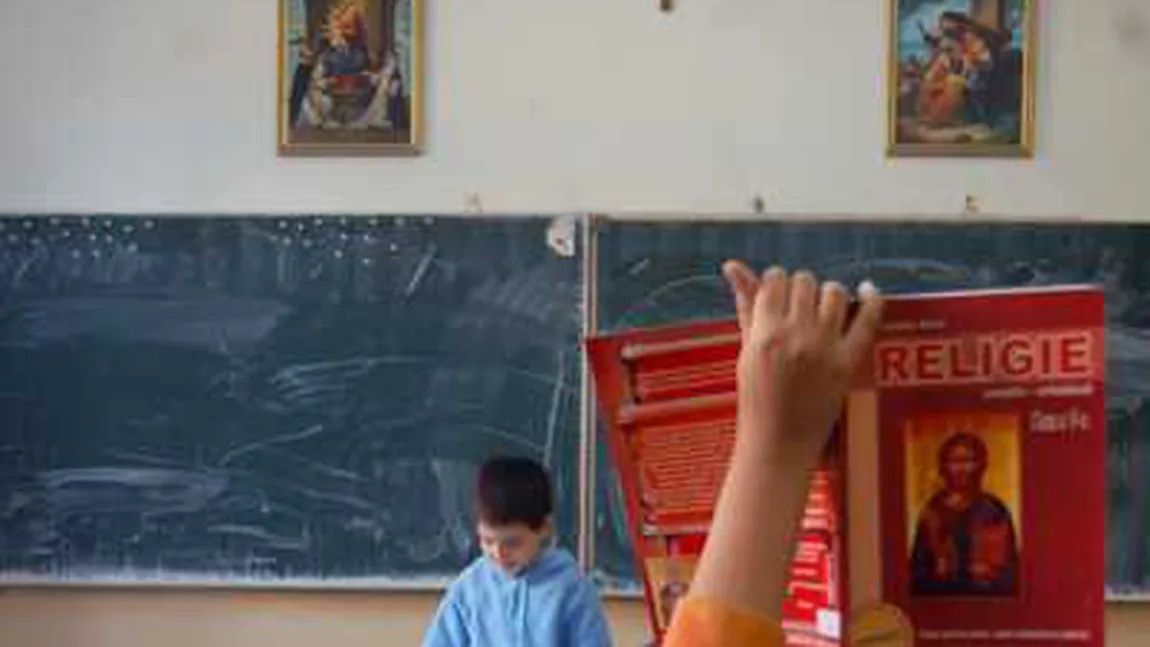 ISMB: Sub 1% dintre părinţi cer retragerea copilului de la ora de religie