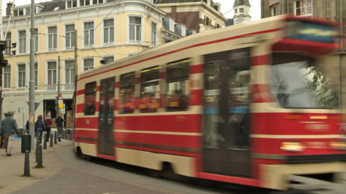 Cel puţin 30 de răniţi în urma coliziunii a două tramvaie la Haga