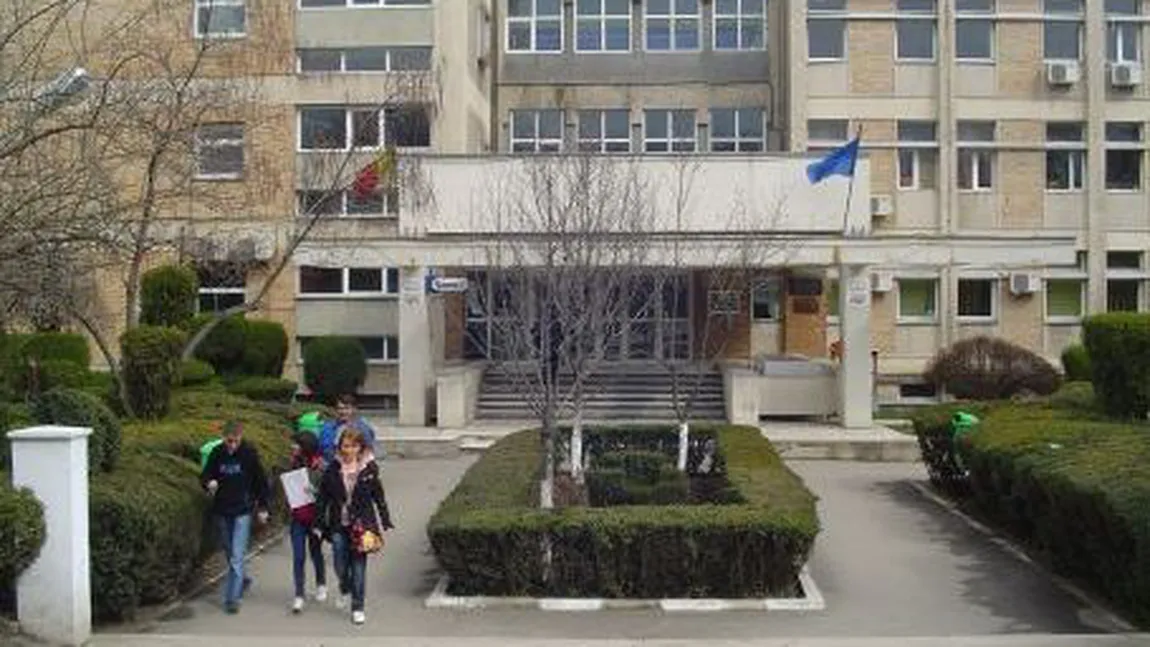 Un decan şi mai mulţi profesori de la Universitatea Petrol - Gaze din Ploieşti, suspectaţi de furt