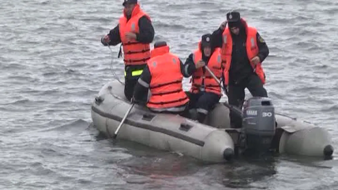 Un bărbat a dispărut pe lacul de acumulare al barajului Avrig