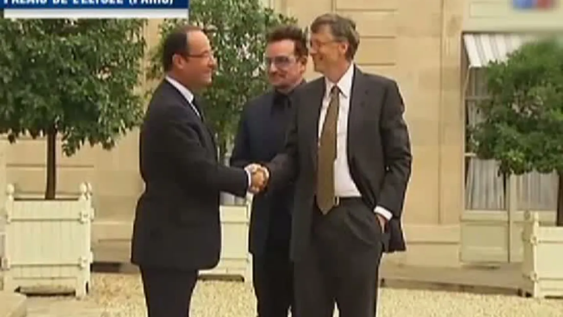 Bill Gates şi Bono, primiţi la Elysee, la invitaţia preşedintelui francez Francois Hollande