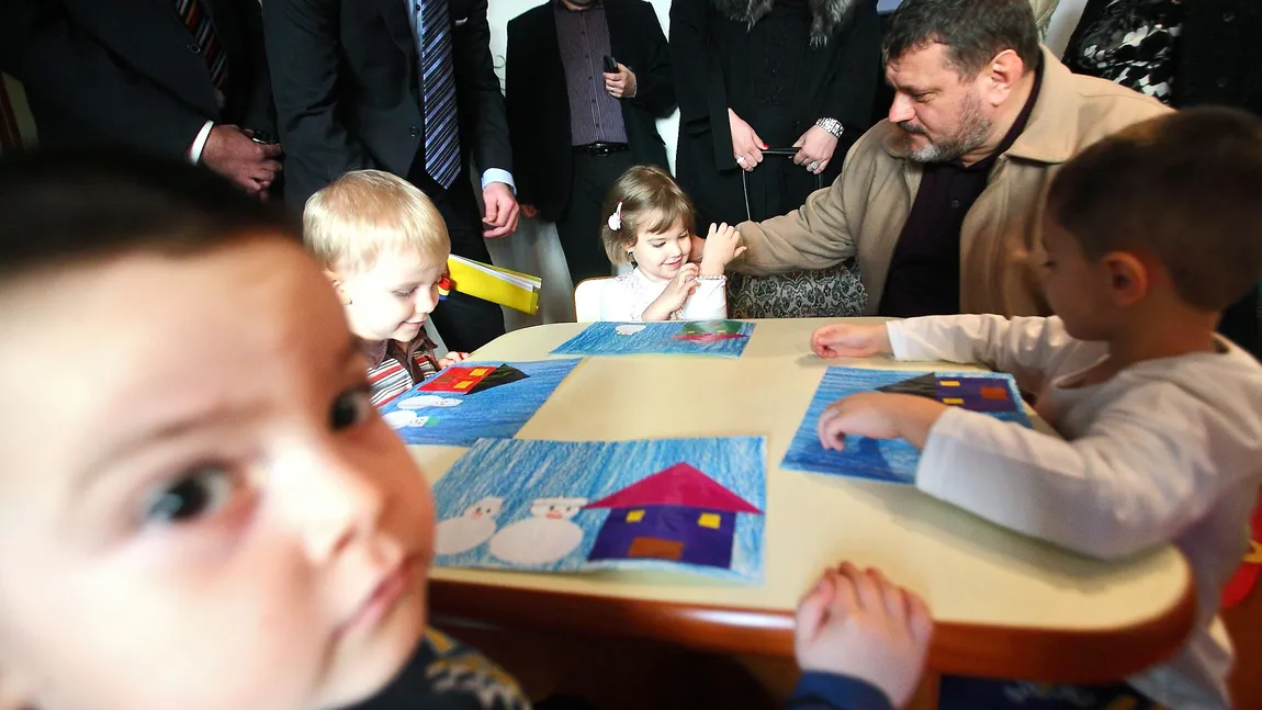 Părinţii vor PLĂTI pentru copiii daţi la CREŞĂ. Ce prevede proiectul Ministerului Muncii