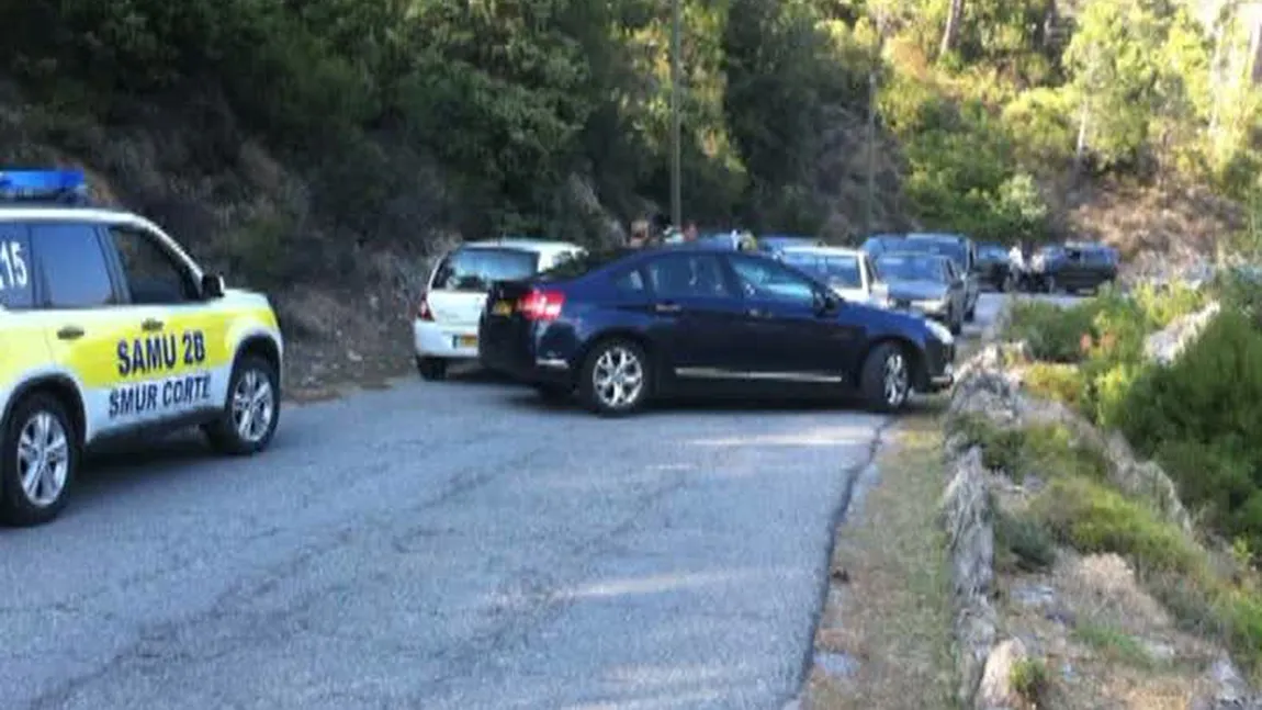 ACCIDENT STUPID la Piteşti: O femeie a murit după ce a fost lovită de o maşină staţionată în pantă
