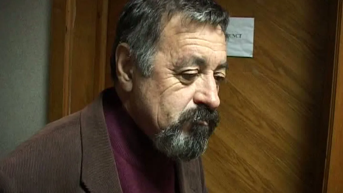 Şeful Casei de Pensii Ialomiţa, beat la muncă VIDEO