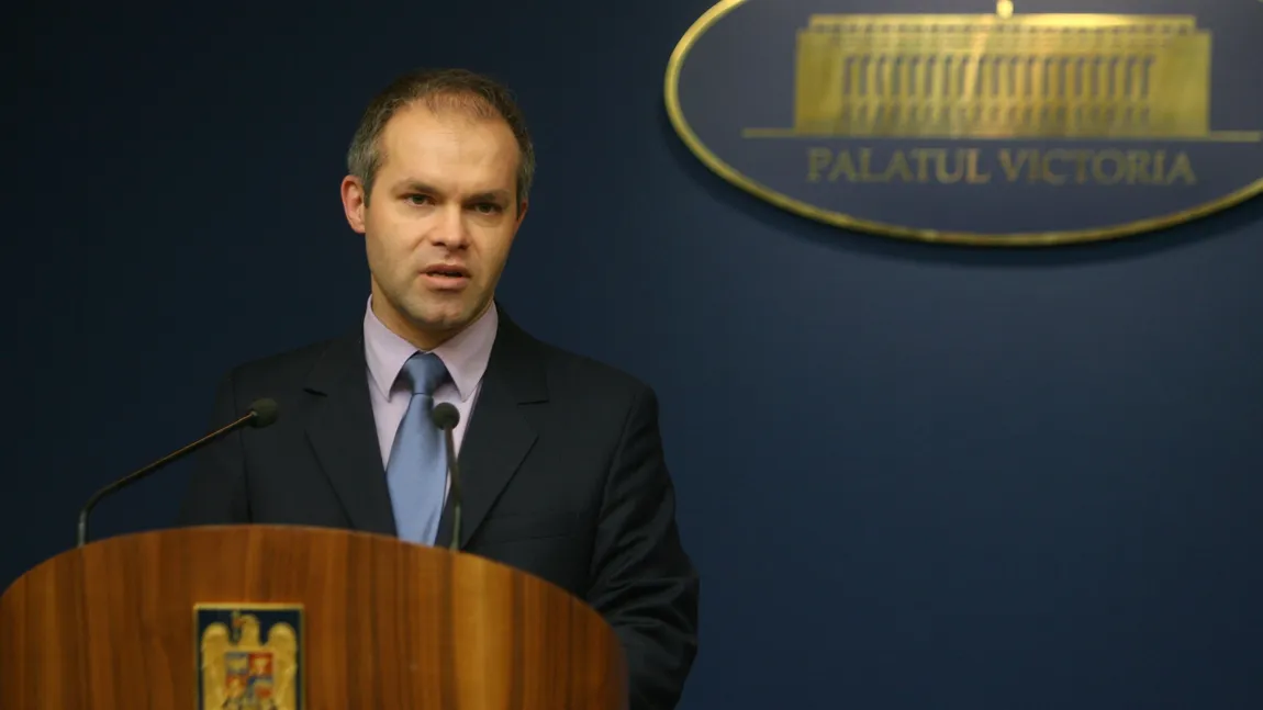 Funeriu: Nu poţi să ai bacalaureat de frizerie, după cum nu poţi avea doctorat de tinichigerie