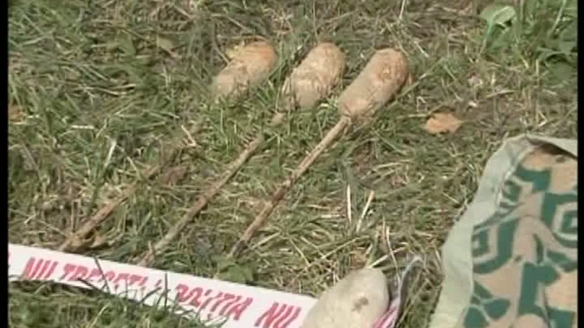 Grenade şi mine antipersonal din Primul Război Mondial, descoperite în Braşov