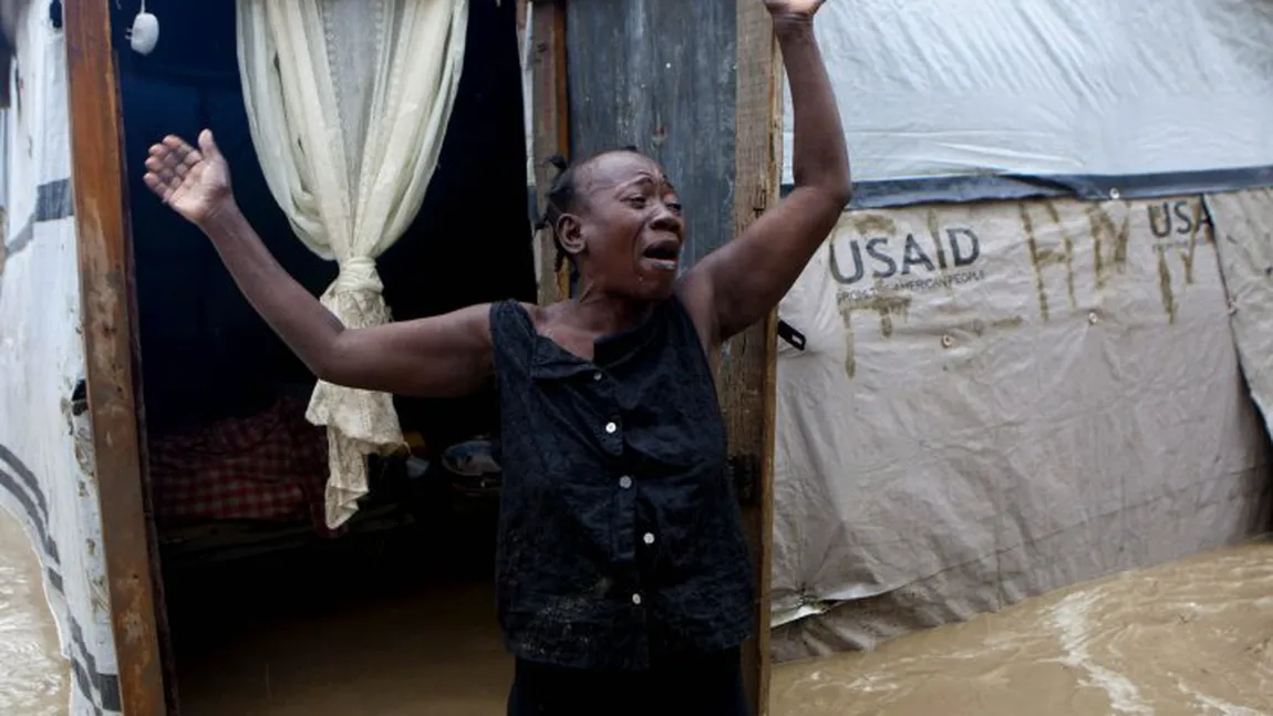 Prăpădul lăsat în urmă de uraganul Sandy în Caraibe GALERIE FOTO