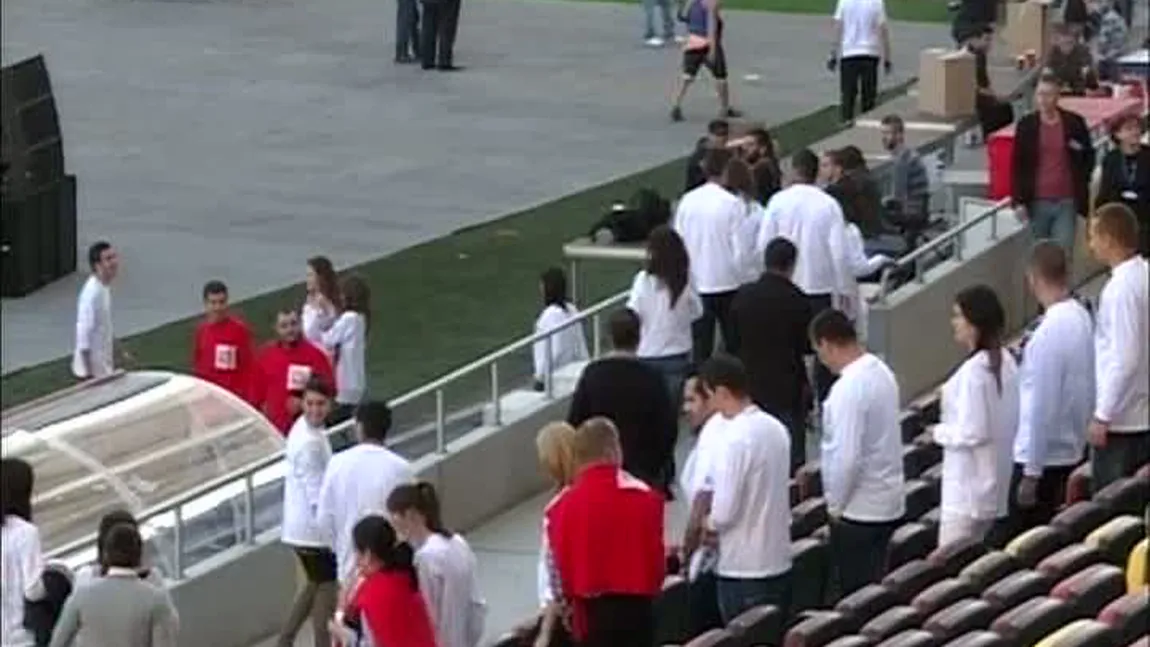 Lansarea candidaţilor USL. Dragnea, în inspecţie la stadion: 