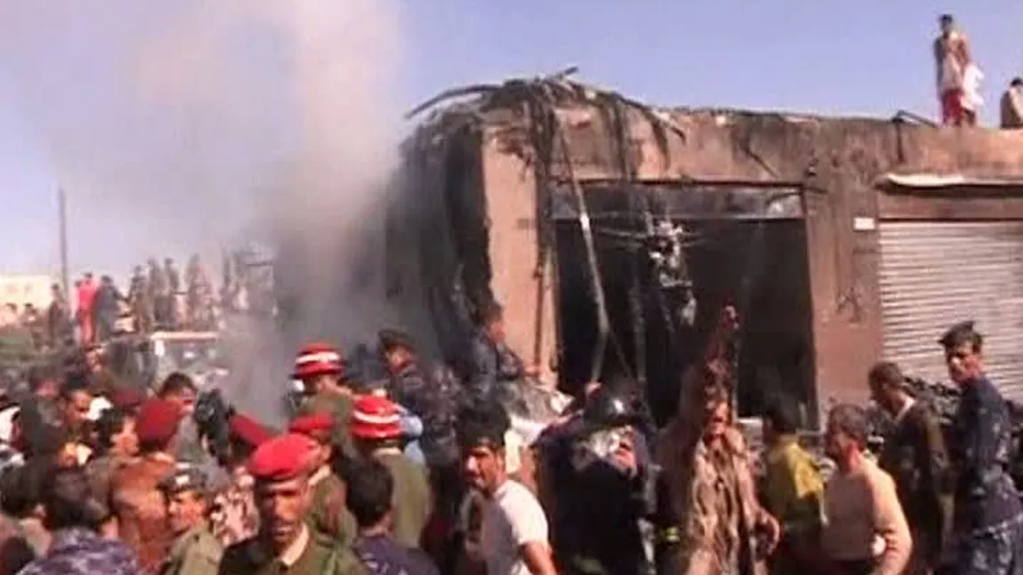 Un avion a căzut peste o piaţă, în Yemen. Zece persoane au murit VIDEO