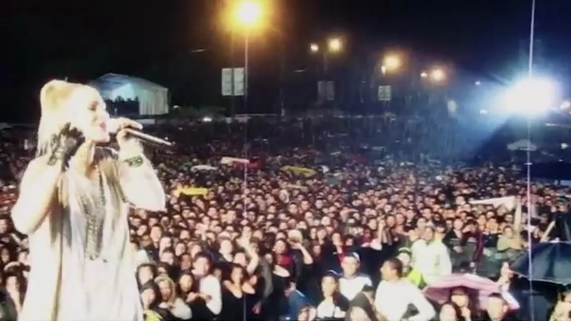 Amna creează isterie în Columbia. 80.000 de oameni au cântat cu ea pe o ploaie torenţială VIDEO