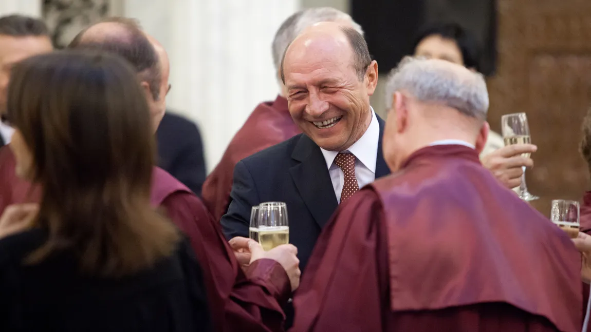 Băsescu: Atacurile la adresa unor membri ai CCR sau CSM seamănă cu atacurile mafiote