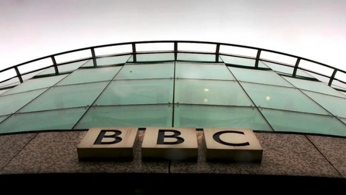 BBC va plăti despăgubiri de aproape 230.000 de euro politicianului acuzat pe nedrept de pedofilie