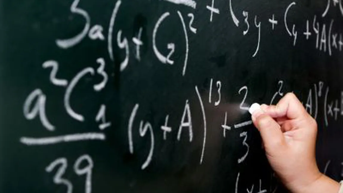 Elev UMILIT de profesor, la ore: 