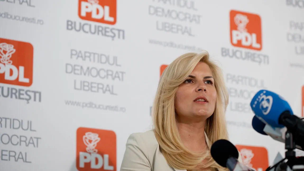 De ce candidează Elena Udrea în Roman: La Bucureşti loteria e foarte mare