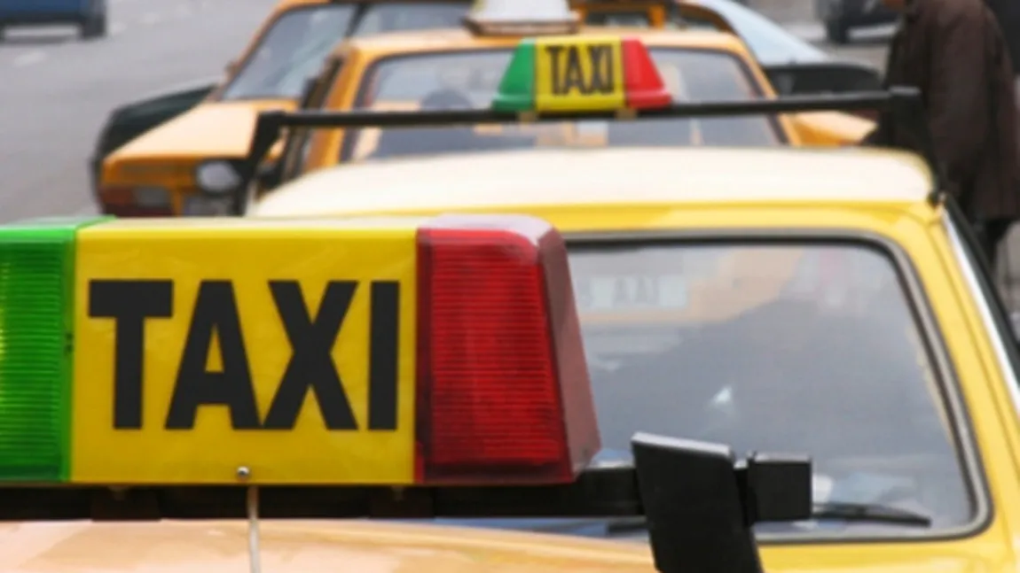 Mesajul unui taximetrist afişat clienţilor săi: Amendă de 5 lei. Vezi pentru ce