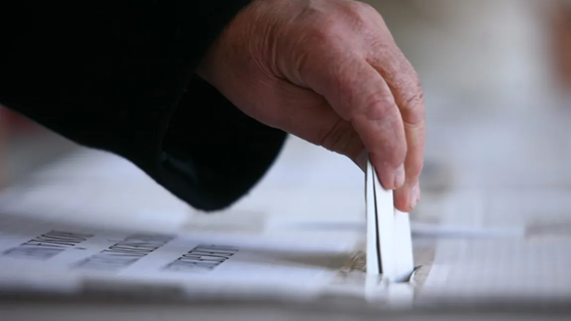 NUMĂRĂTOARE PARALELĂ PARTIDE: Prezenţa la vot la ora 18.00 - 36,7%