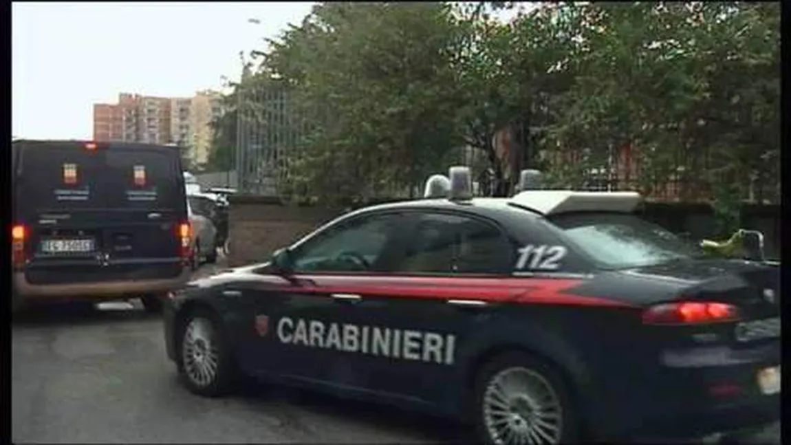 Răfuială între două CLANURI MAFIOTE în curtea unei grădiniţe din Napoli