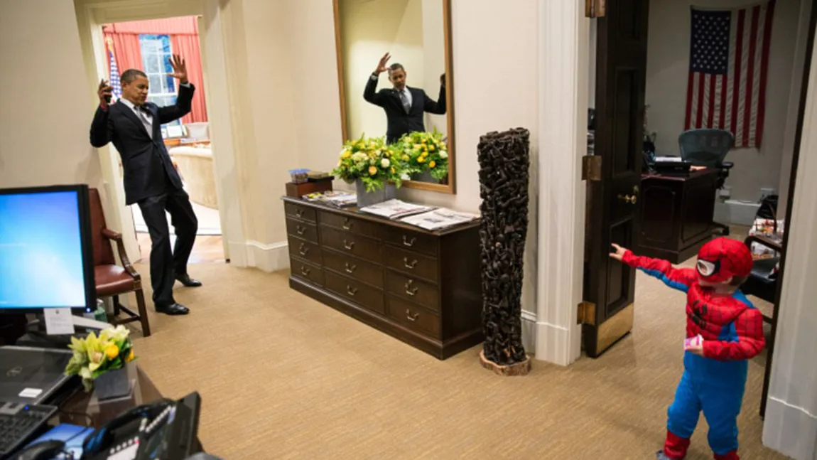 Barack Obama, în ipostaze cum nu l-am mai văzut niciodată GALERIE FOTO