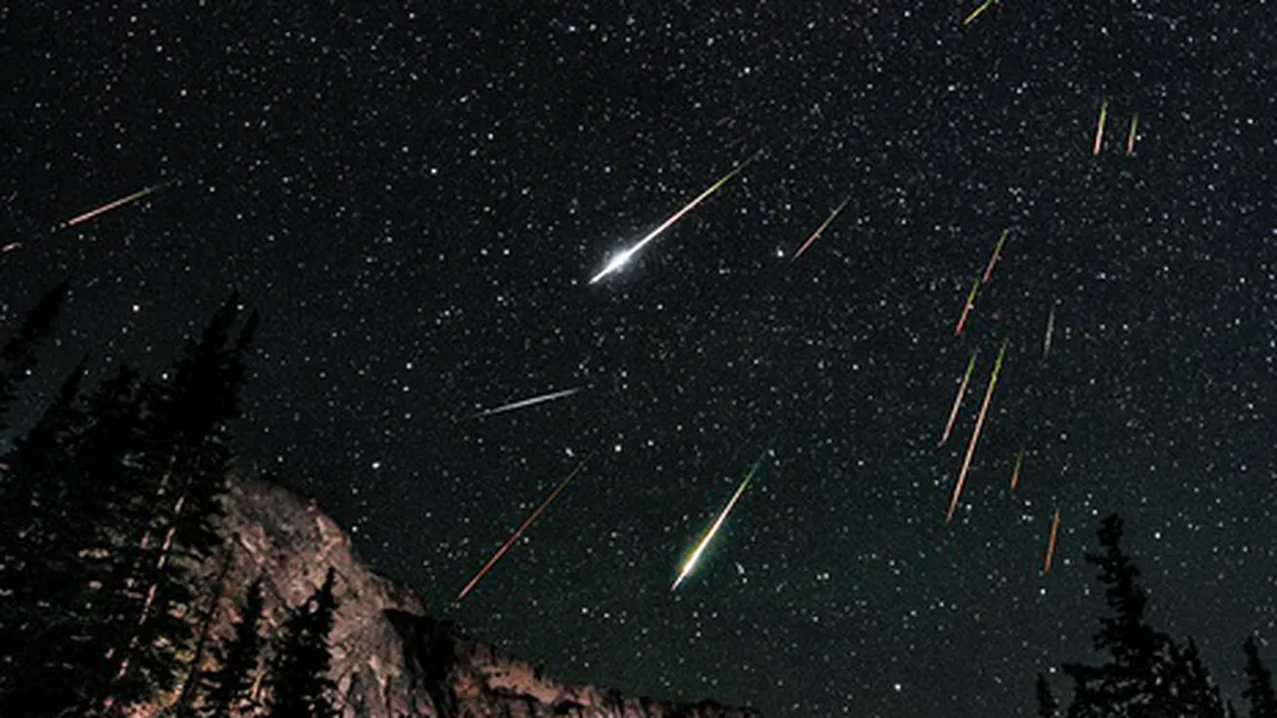 Două comete vor face spectacol pe cer, în 2013: Evenimentele astronomice ale anului