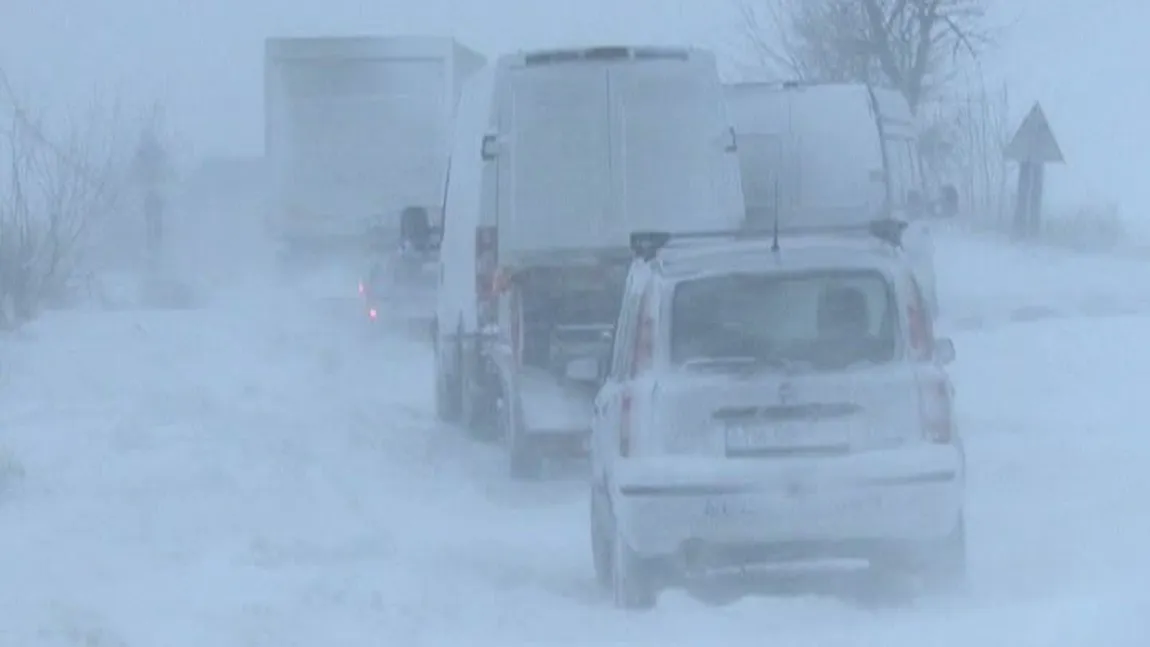 Iarna face victime. Un elev a fost găsit în ŞOC HIPOTERMIC într-o gară din Vaslui