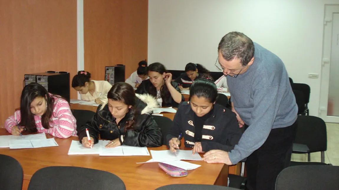 Un colegiu naţional din Caracal şi ISJ Olt, sancţionate pentru discriminarea elevilor romi