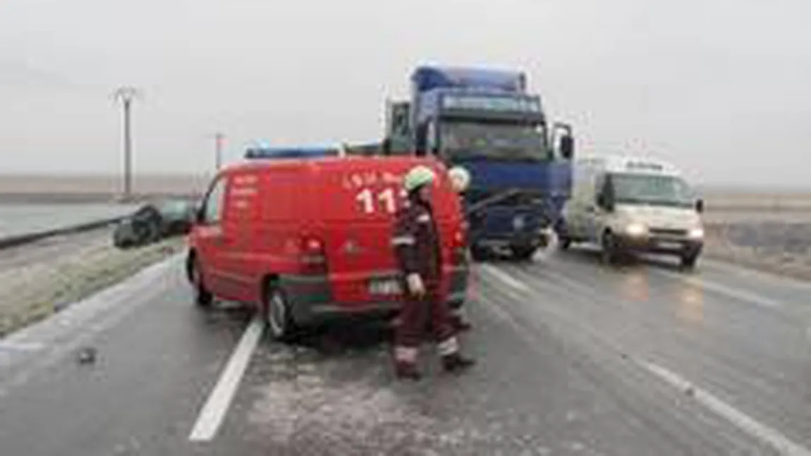 Aproape 100 de accidente rutiere, provocate de polei