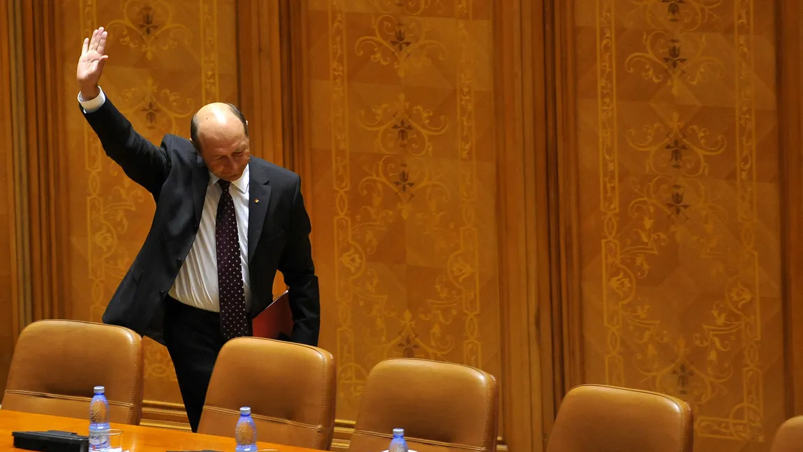 Băsescu le răspunde parlamentarilor: Consolidarea imunităţii e o GRAVĂ EROARE