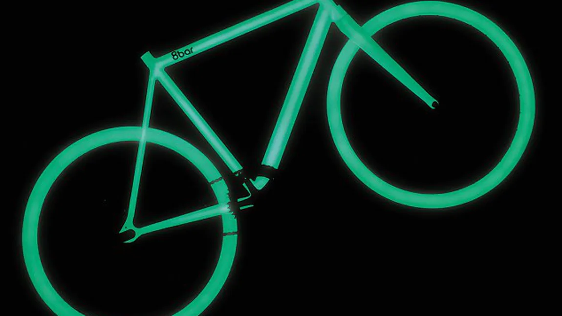 Bicicleta fosforescentă, un nou concept pentru siguranţa pe timp de noapte a cicliştilor
