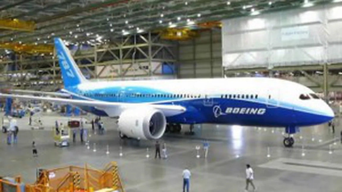 Boeing 787 Dreamliner, un avion cu probleme: O jumătate din noile aeronave este reţinută la sol