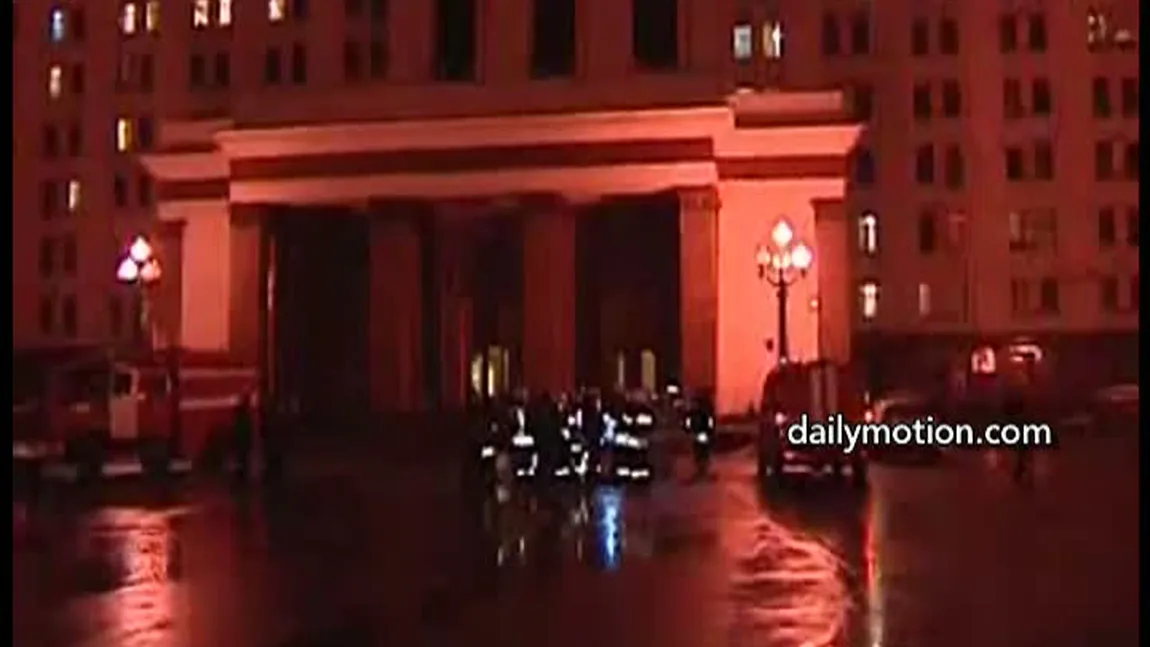400 de oameni evacuaţi din Universitatea de Stat din Moscova, în urma unui incendiu