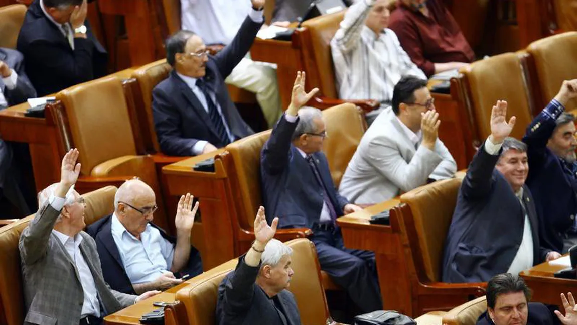 Parlamentarii s-au RĂZGÂNDIT: Nu mai solicită probe pentru arestarea preventivă