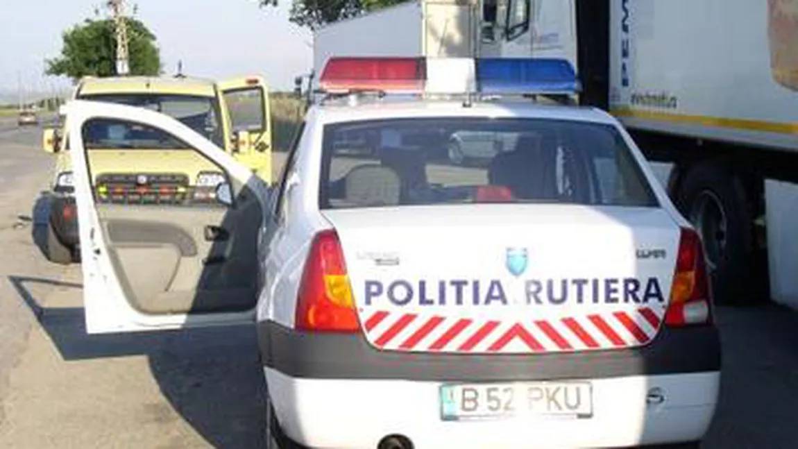 Un poliţist rutier care şi-a oprit şeful în trafic, trimis la psiholog