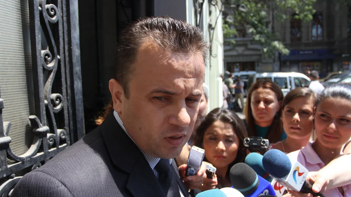 Pop: Părăsesc locuinţa de la RA-APPS, conform contractului. Ca senator, voi închiria un apartament
