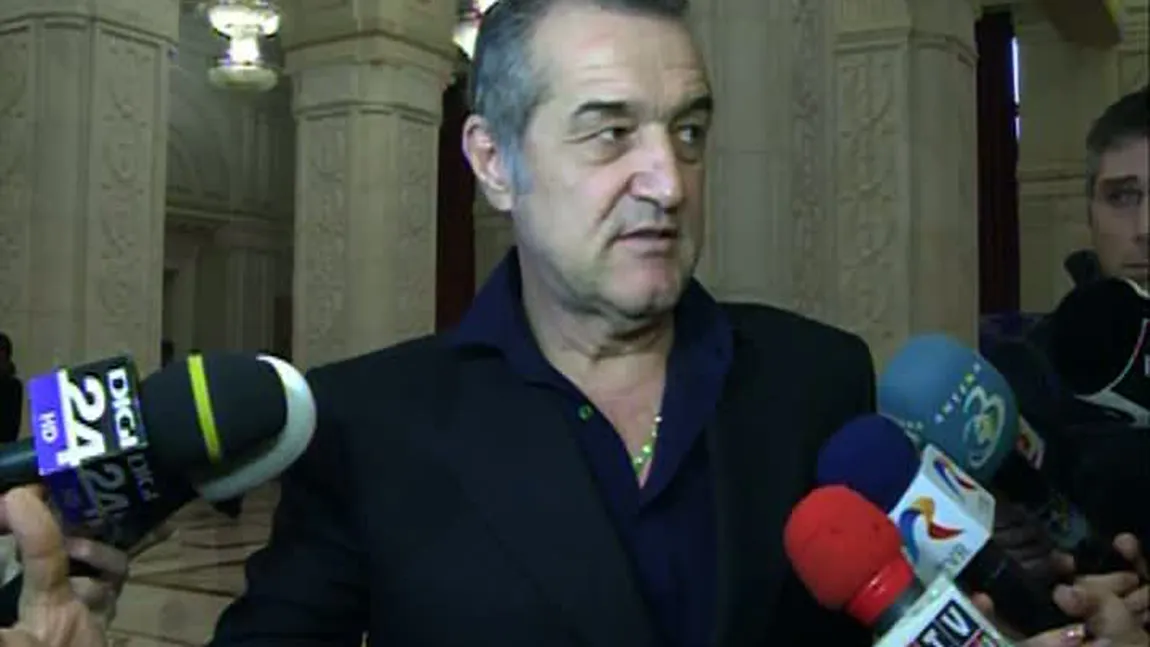 Gigi Becali: Când la televizor dăm emisiuni cu nudităţi, cu sex, îl băgăm pe dracu' în casă