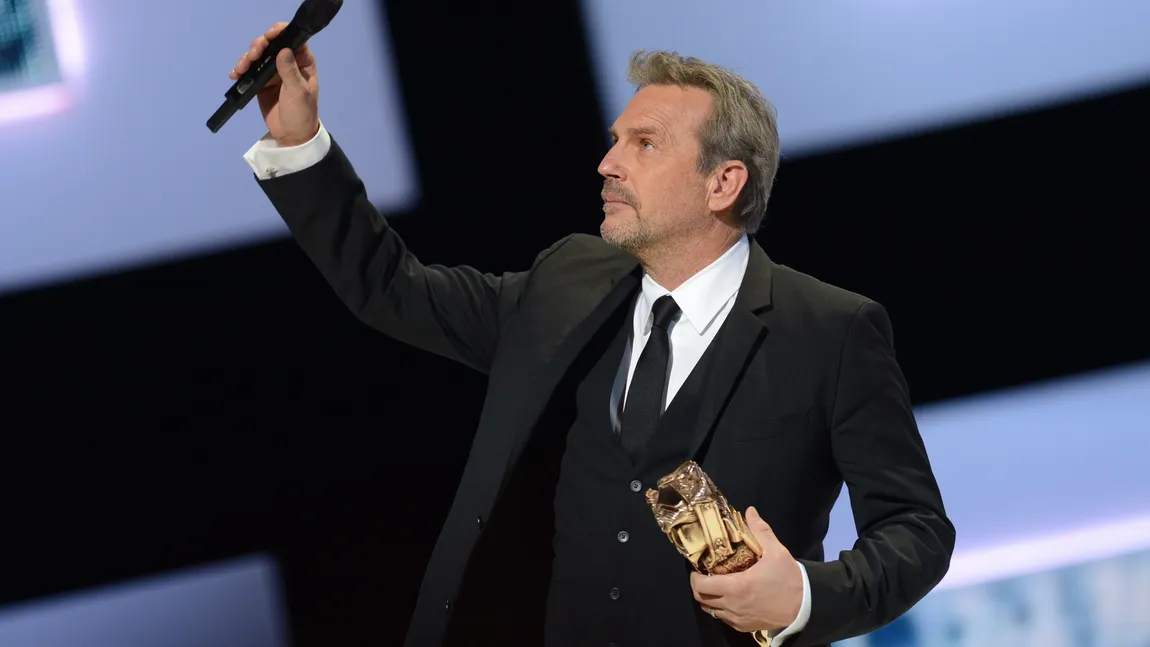 Kevin Costner a primit premiul Cesar de onoare FOTO