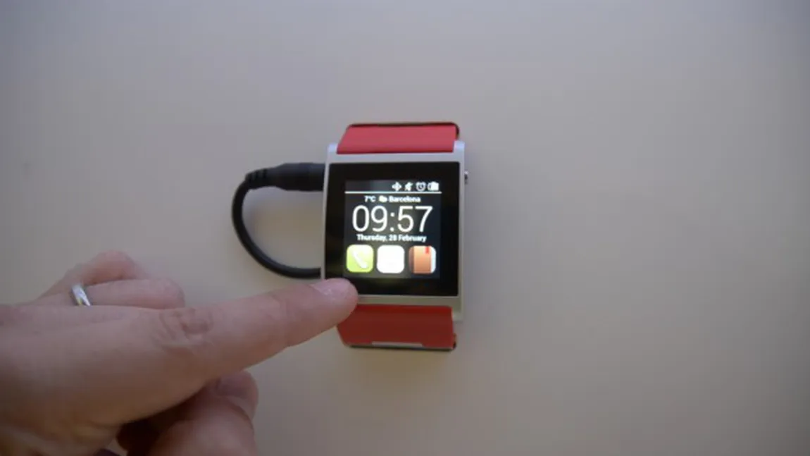 i'm Watch: Ceasul inteligent cu Android de la MWC 2013