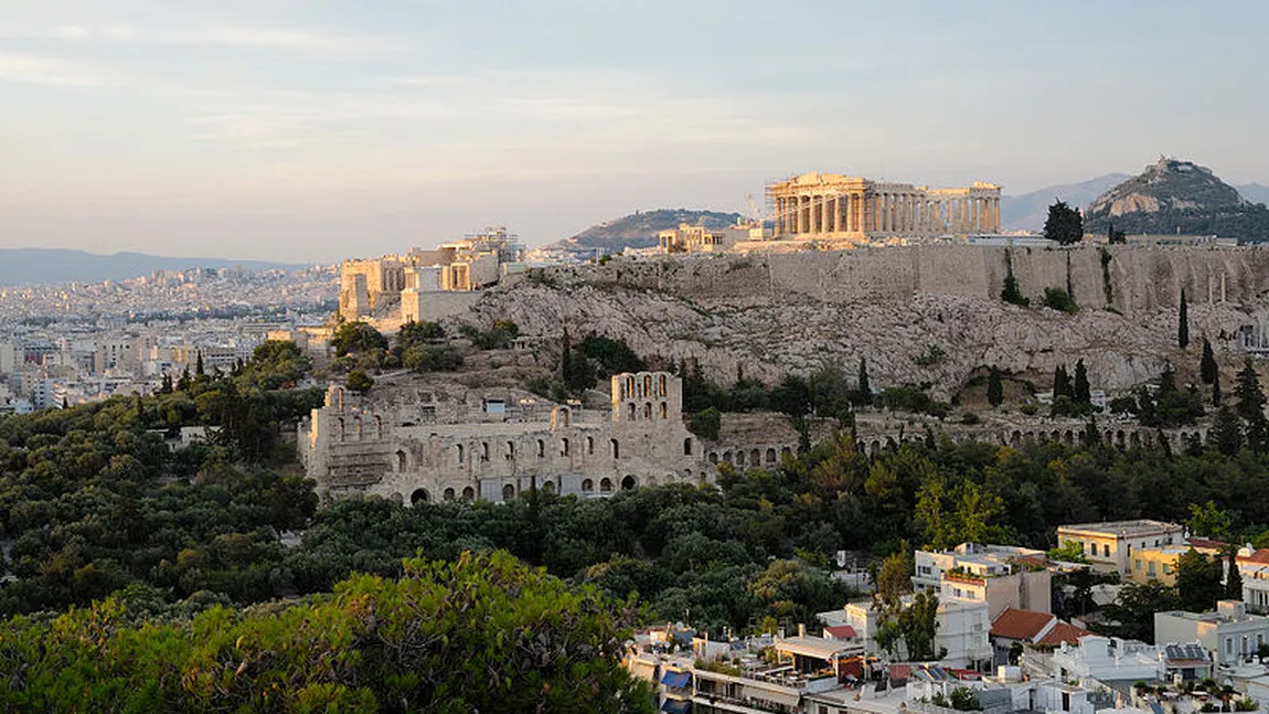O bombă a explodat la Atena, lângă Acropole