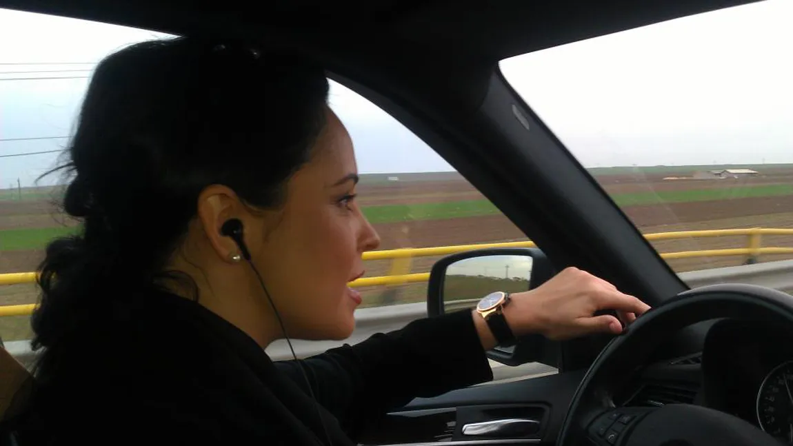 Andreea Marin, amendată de poliţie. A fost prinsă conducând cu viteză ameţitoare
