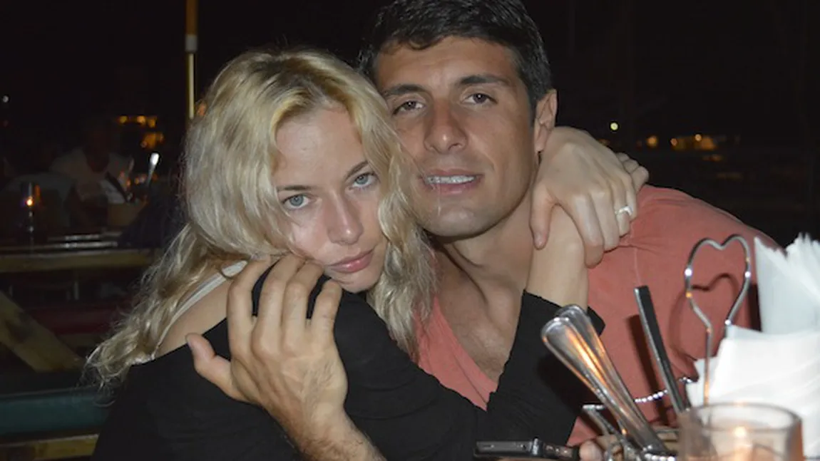 Laura Cosoi şi iubitul său, vacanţă de vis. Vezi cum arată vedeta în costum de baie FOTO