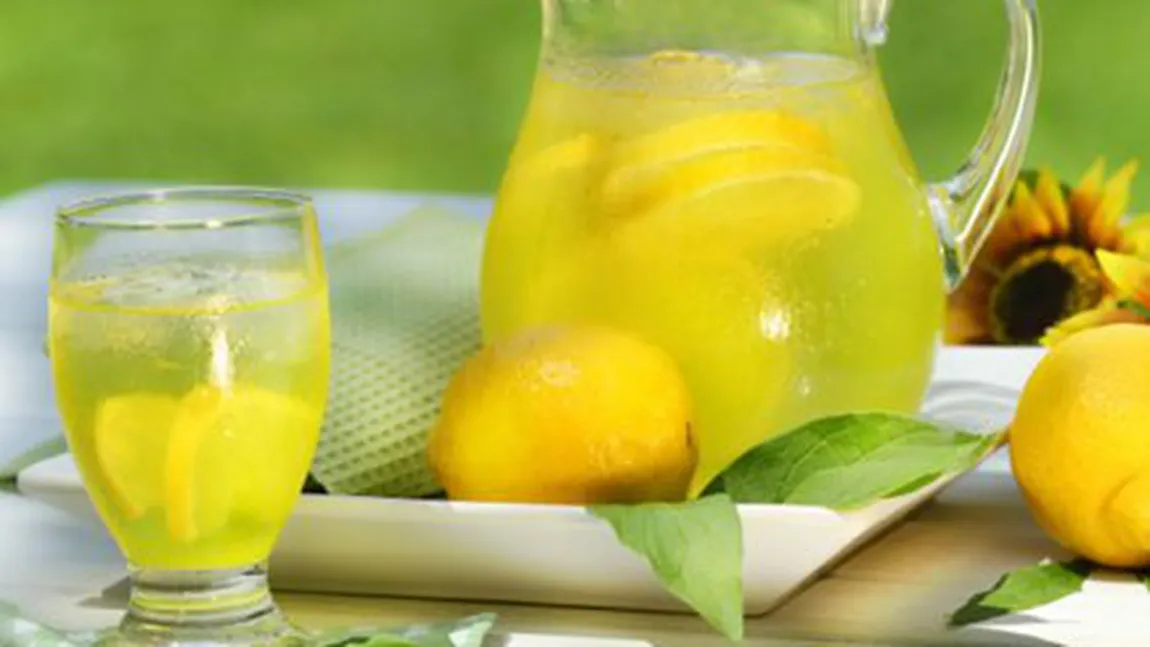 Lămâile folosite la limonadă şi salata verde pot fi mai nocive decât hamburgerul VIDEO