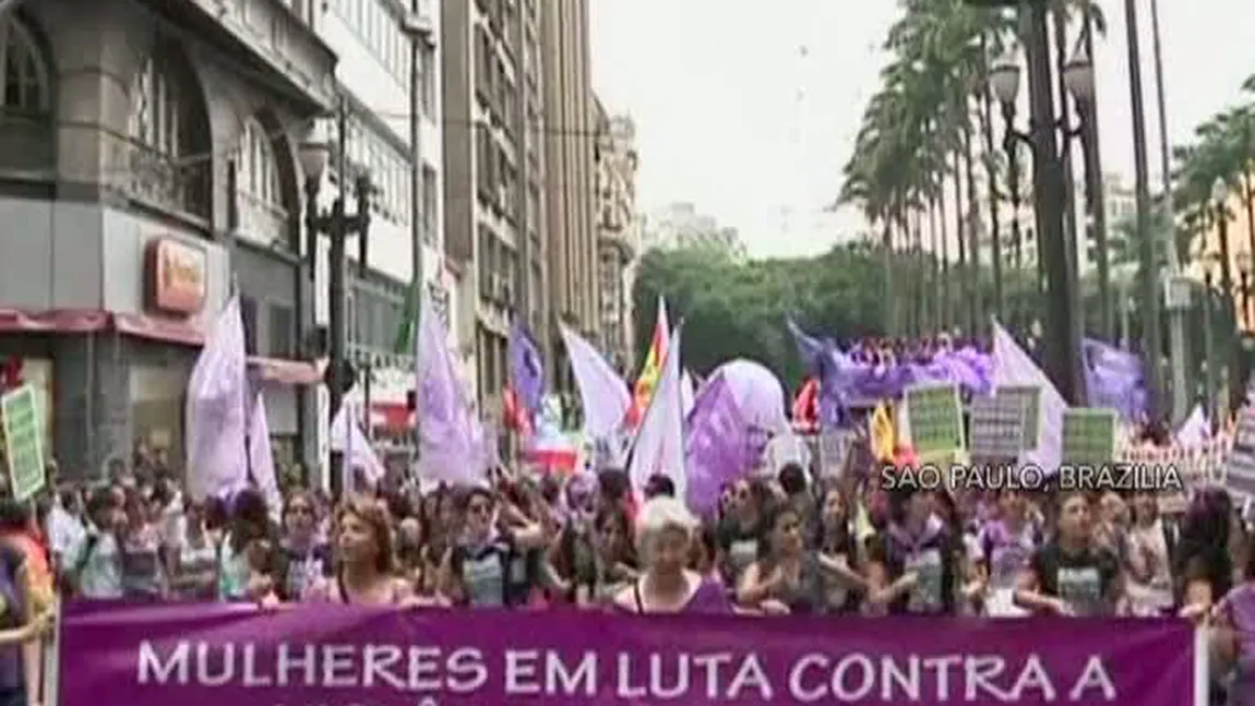 Mii de persoane au protestat în America Latină faţă de violenţa asupra femeilor VIDEO